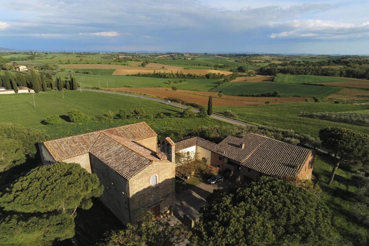 Hotel Ristorante Farneta Cortona Bagian luar foto