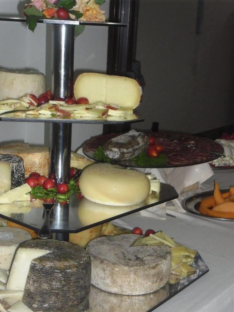 Hotel Ristorante Farneta Cortona Bagian luar foto