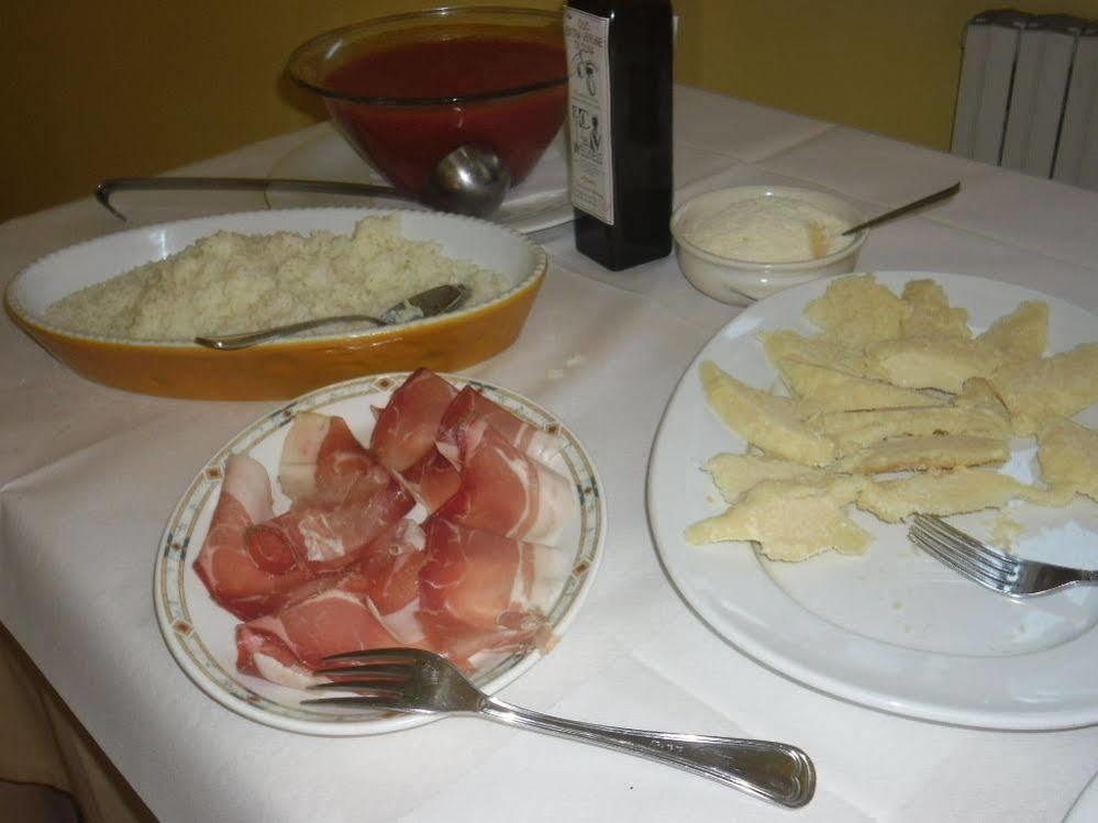 Hotel Ristorante Farneta Cortona Bagian luar foto