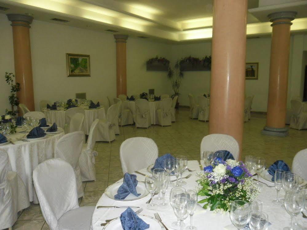 Hotel Ristorante Farneta Cortona Bagian luar foto